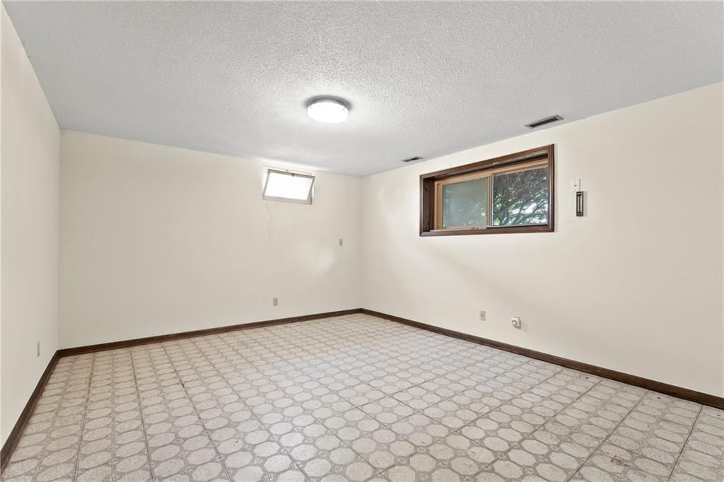 120 Highland Road — photo 20