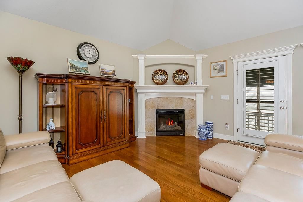 3824 NW Chapman Drive — photo 4