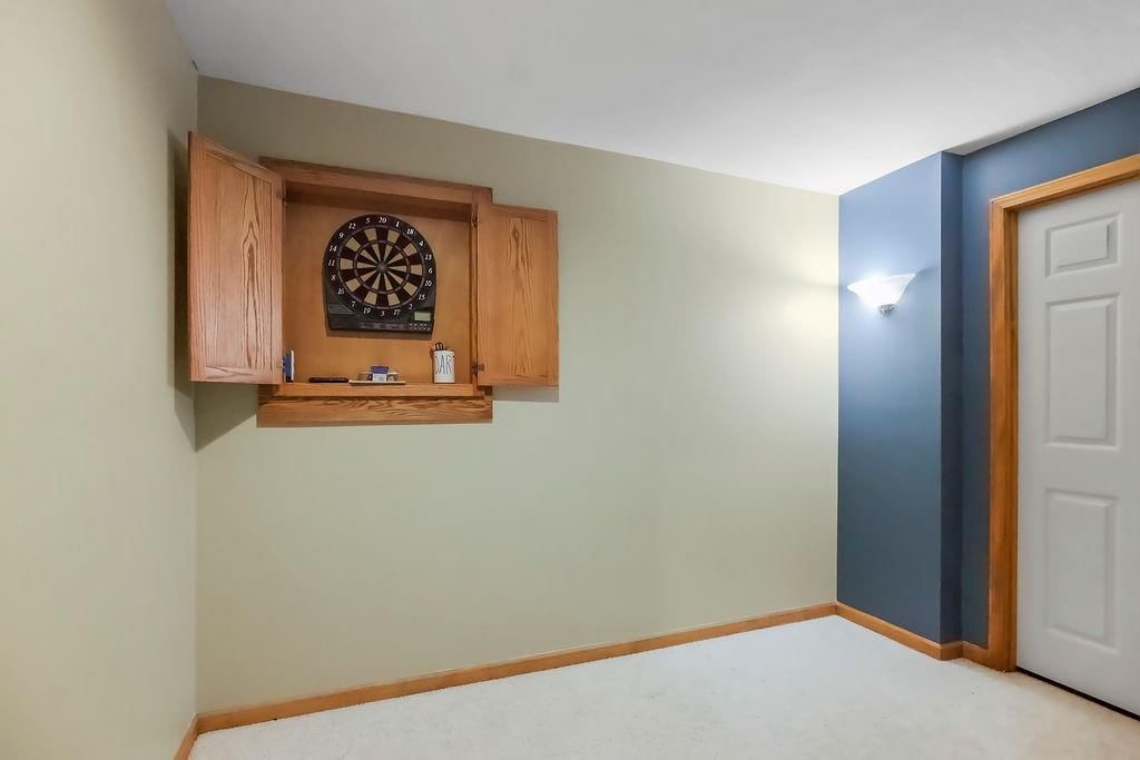 600 N Oak Street — photo 27