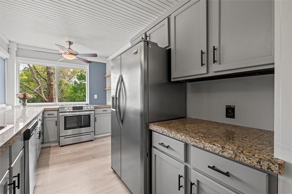 70 DOCKSIDE Drive — photo 15