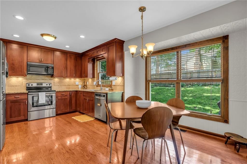 10124 HALSEY Street — photo 13