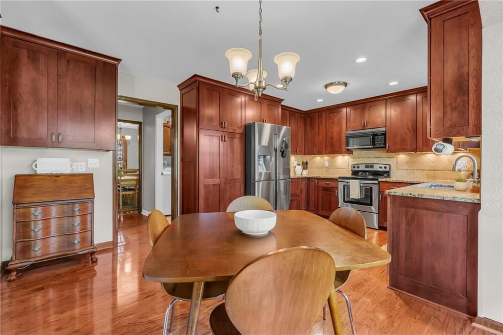 10124 HALSEY Street — photo 14