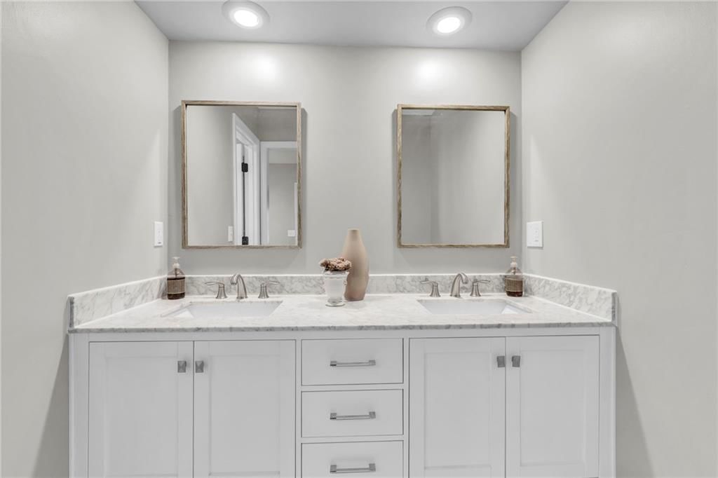 10124 HALSEY Street — photo 26