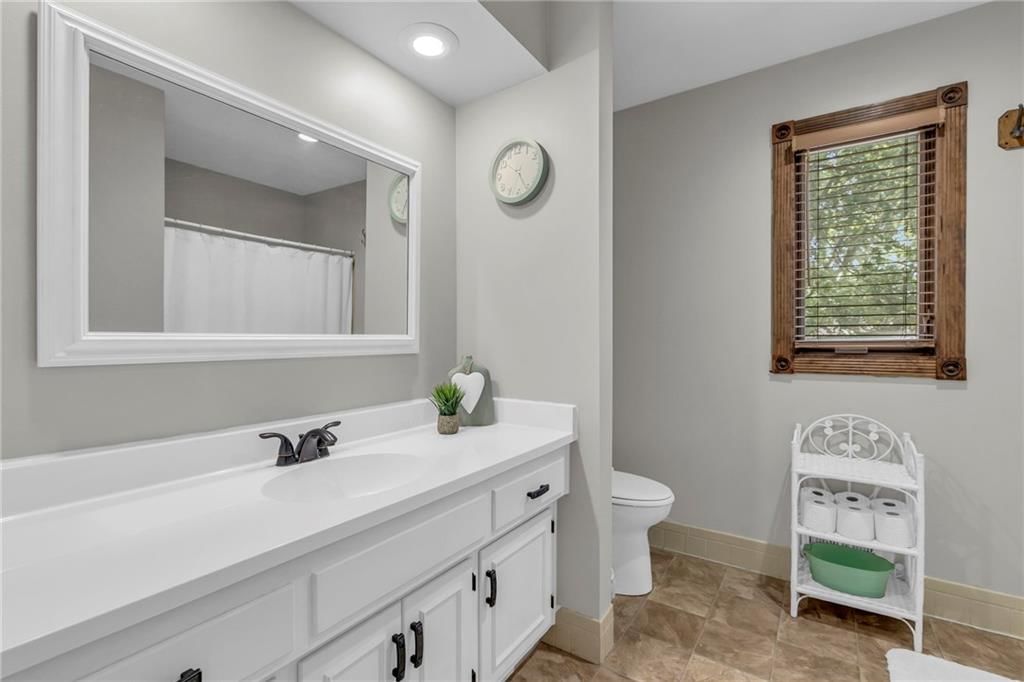 10124 HALSEY Street — photo 31