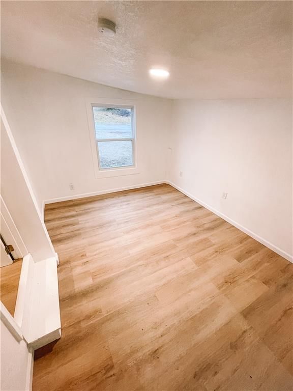 8633 N Main Street — photo 12