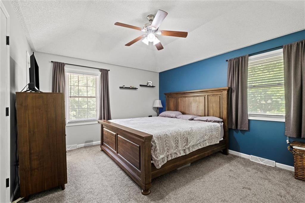 5712 NW Raintree Drive — photo 15