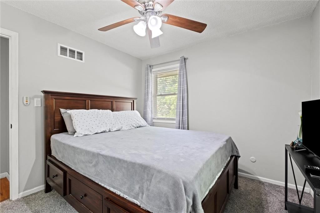 5712 NW Raintree Drive — photo 18