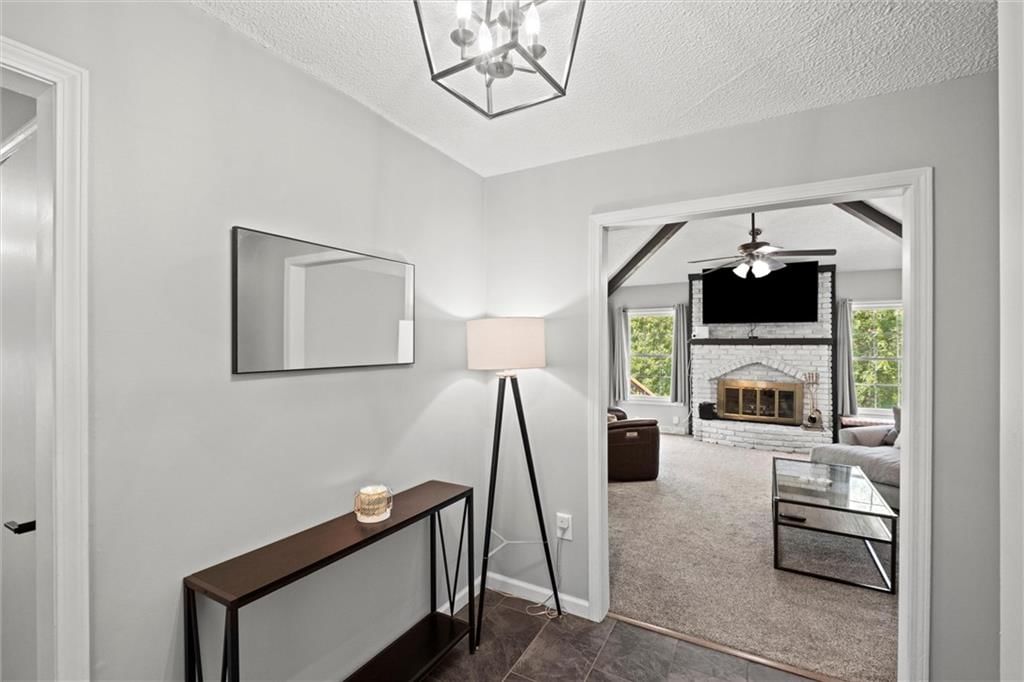 5712 NW Raintree Drive — photo 5