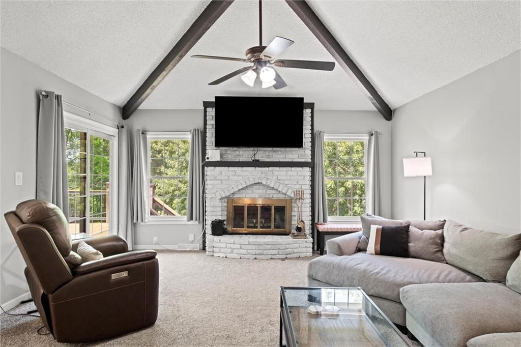 5712 NW Raintree Drive — photo 6