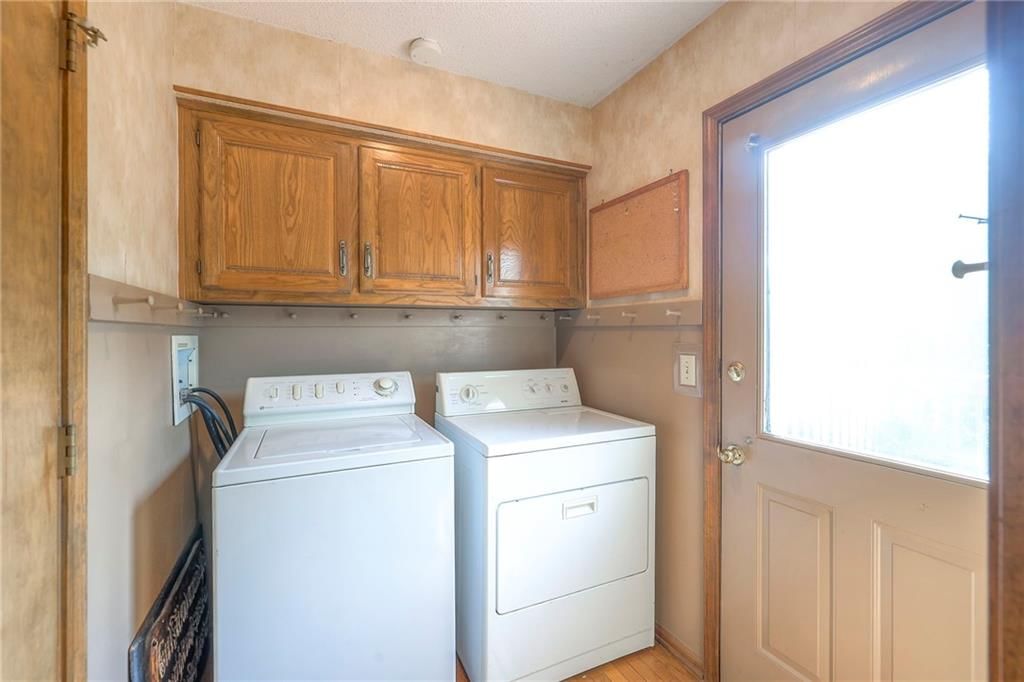 324 N PERSIMMON Drive — photo 17