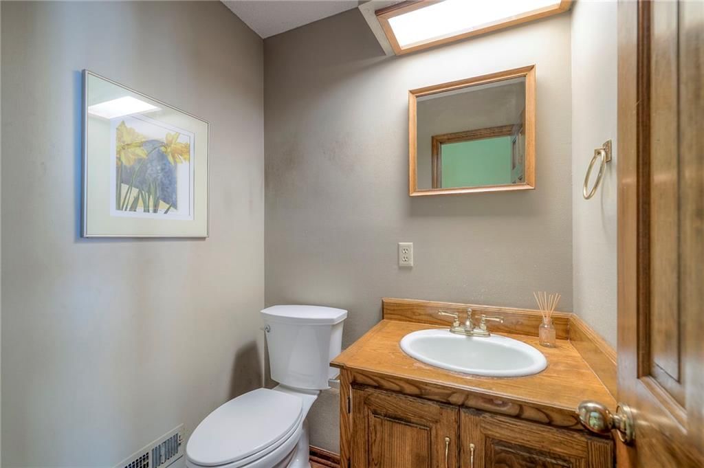 324 N PERSIMMON Drive — photo 20