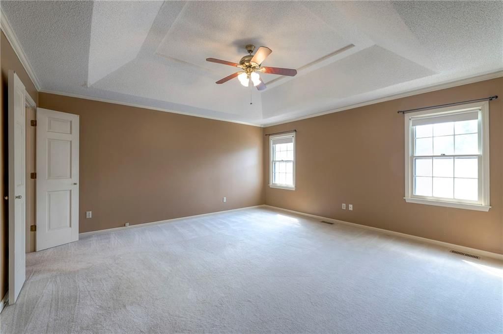 324 N PERSIMMON Drive — photo 25