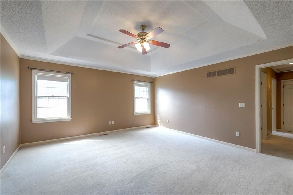 324 N PERSIMMON Drive — photo 26