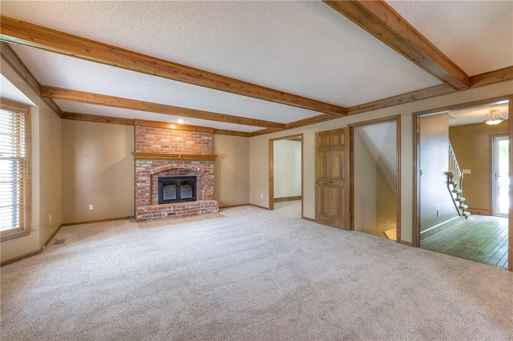 324 N PERSIMMON Drive — photo 9