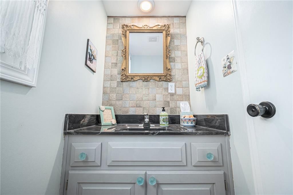 3920 SW Hidden Cove Drive — photo 11