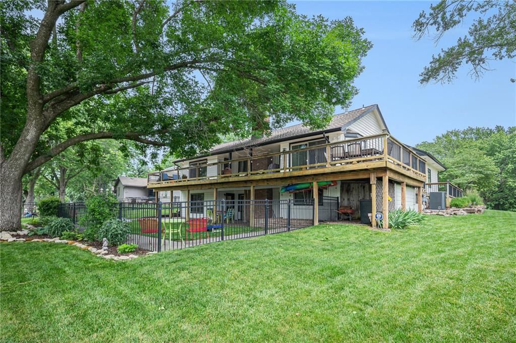 3920 SW Hidden Cove Drive — photo 28