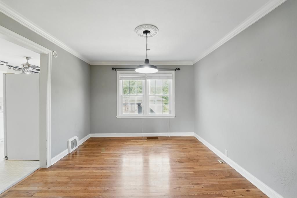 4660 NE Antioch Road — photo 9