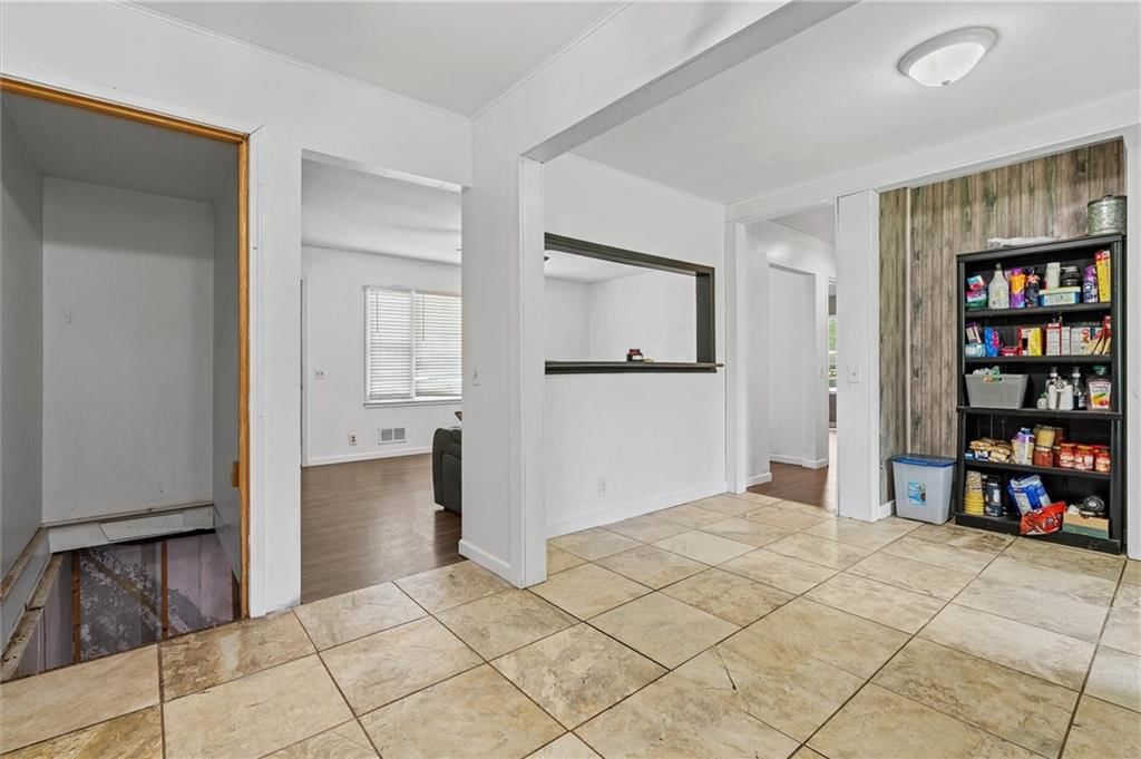 124 S Doniphan Street — photo 11