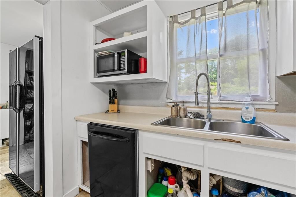 124 S Doniphan Street — photo 10
