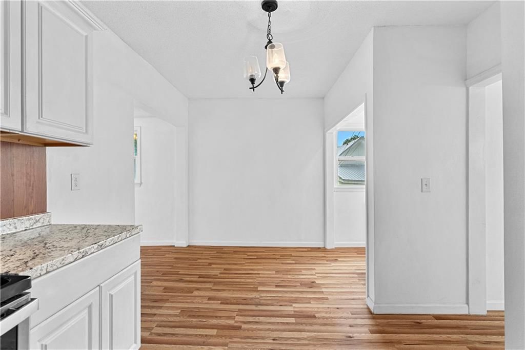 812 Tenny Avenue — photo 11