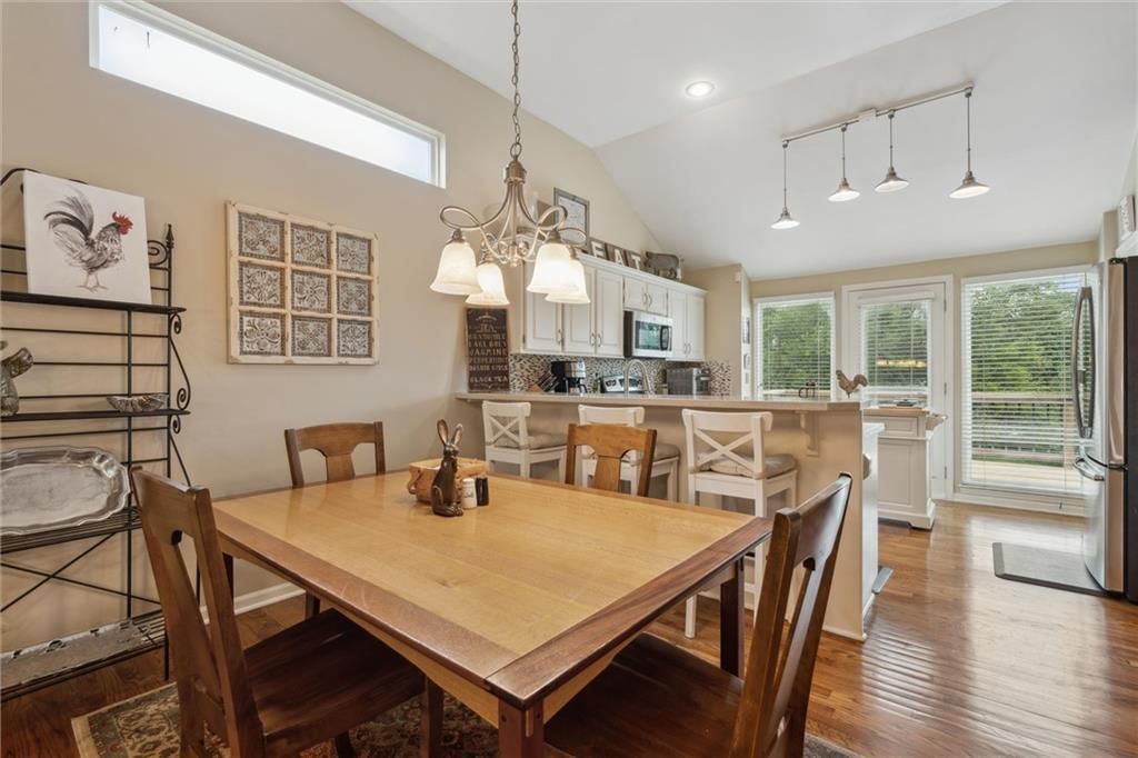 5773 Meadow Heights Drive — photo 12
