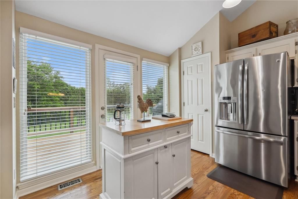 5773 Meadow Heights Drive — photo 19