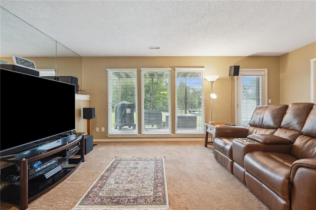 5773 Meadow Heights Drive — photo 23