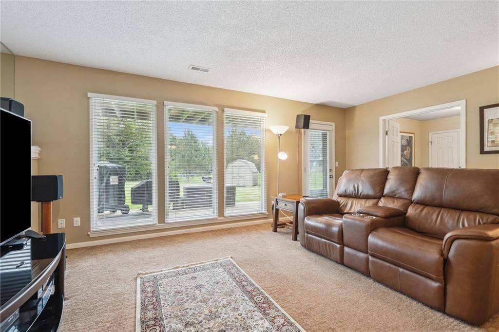 5773 Meadow Heights Drive — photo 25
