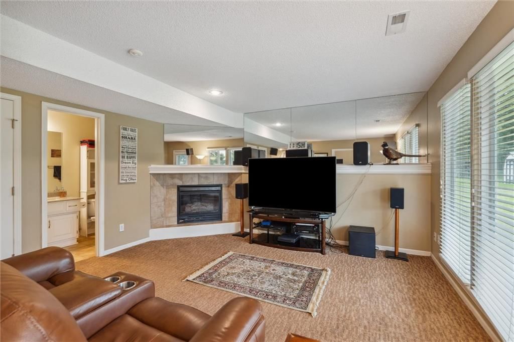 5773 Meadow Heights Drive — photo 26