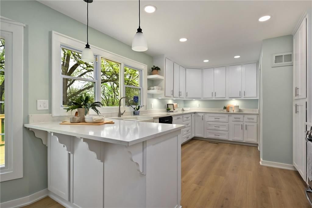 10775 Larsen Street — photo 11