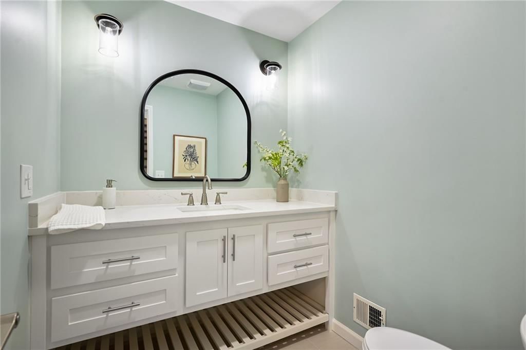 10775 Larsen Street — photo 21