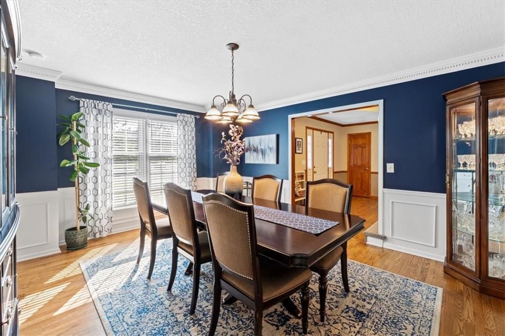 8405 Hall Street — photo 12