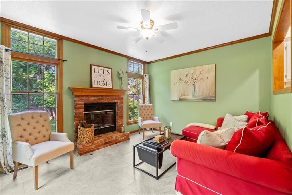 8405 Hall Street — photo 20
