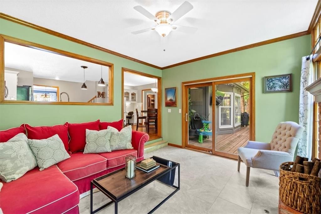 8405 Hall Street — photo 22