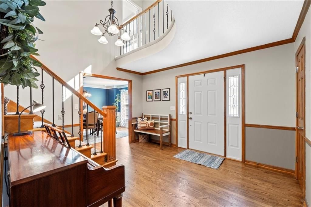 8405 Hall Street — photo 9