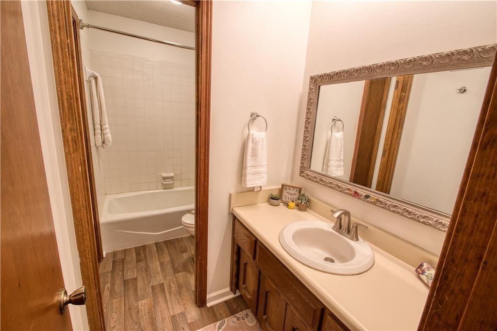 16312 W 126th Terrace — photo 17
