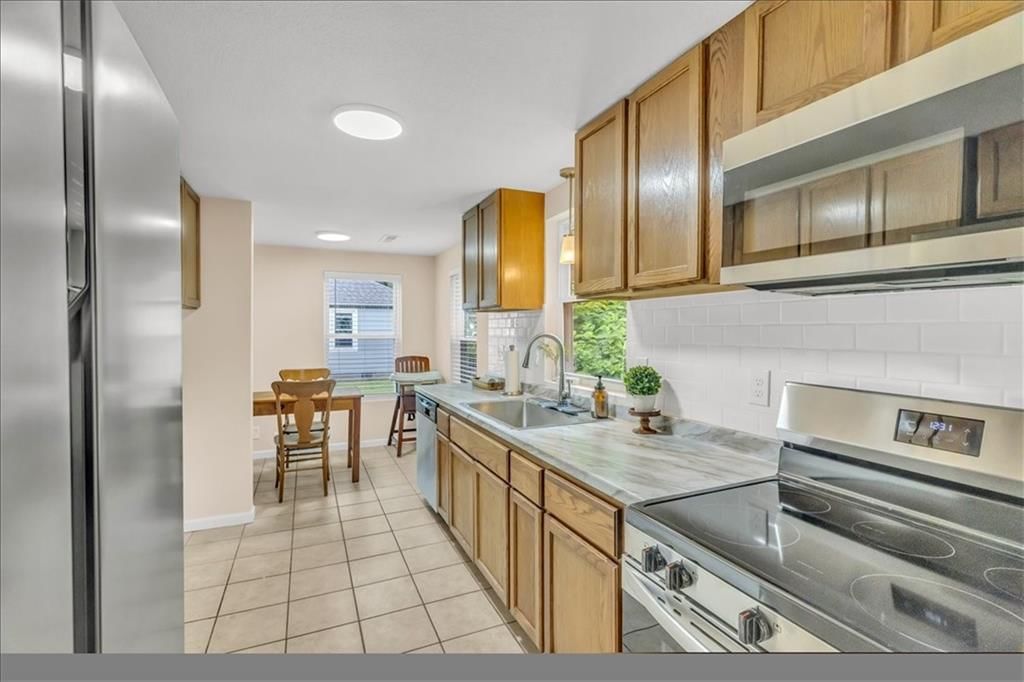7516 Foster Street — photo 7