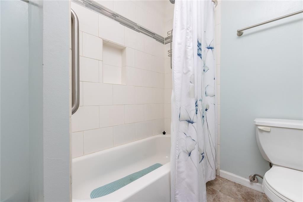 7207 N Woodland Avenue — photo 21