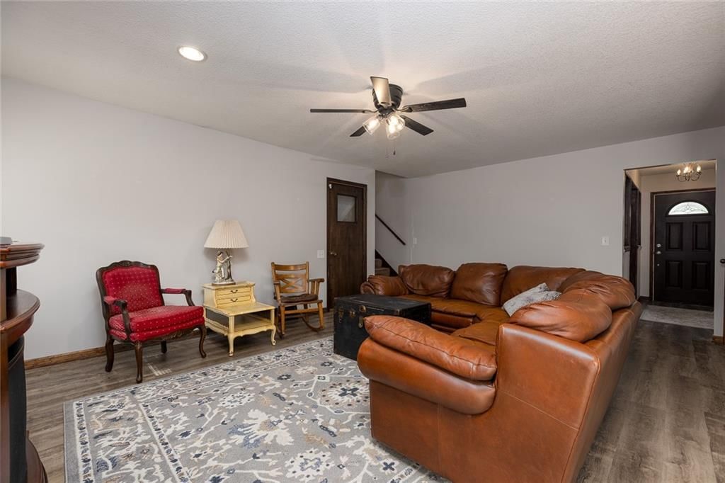 7207 N Woodland Avenue — photo 8