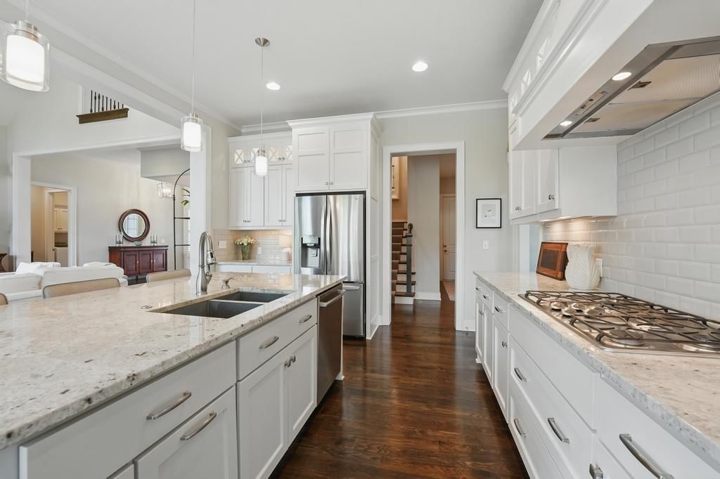 16005 Melrose Street — photo 15