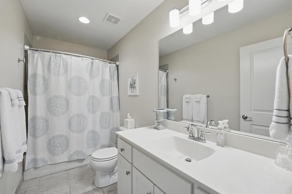 16005 Melrose Street — photo 43
