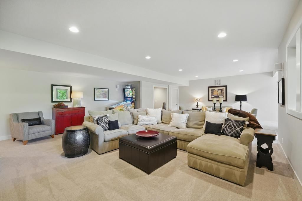 16005 Melrose Street — photo 52