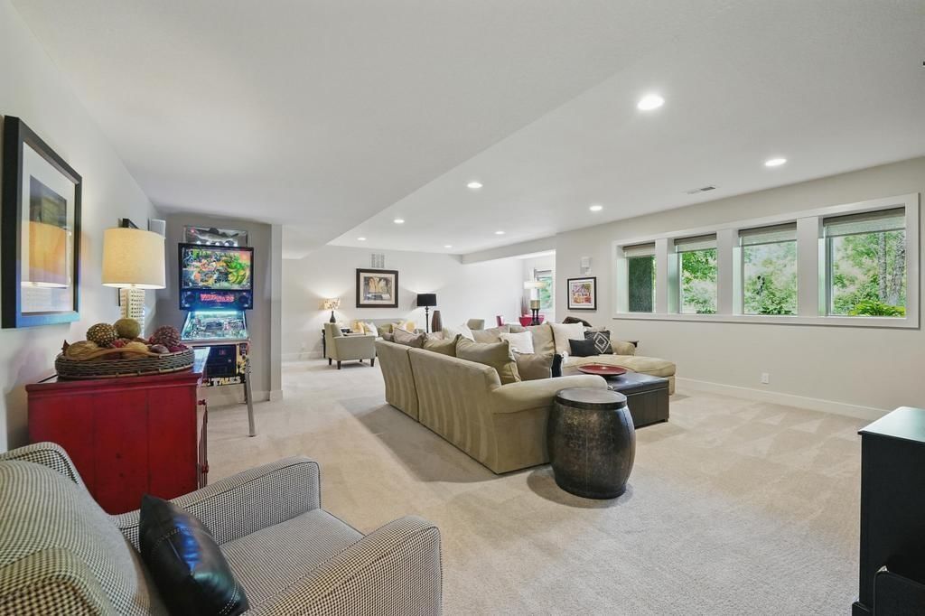 16005 Melrose Street — photo 53