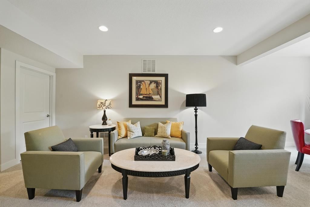 16005 Melrose Street — photo 56