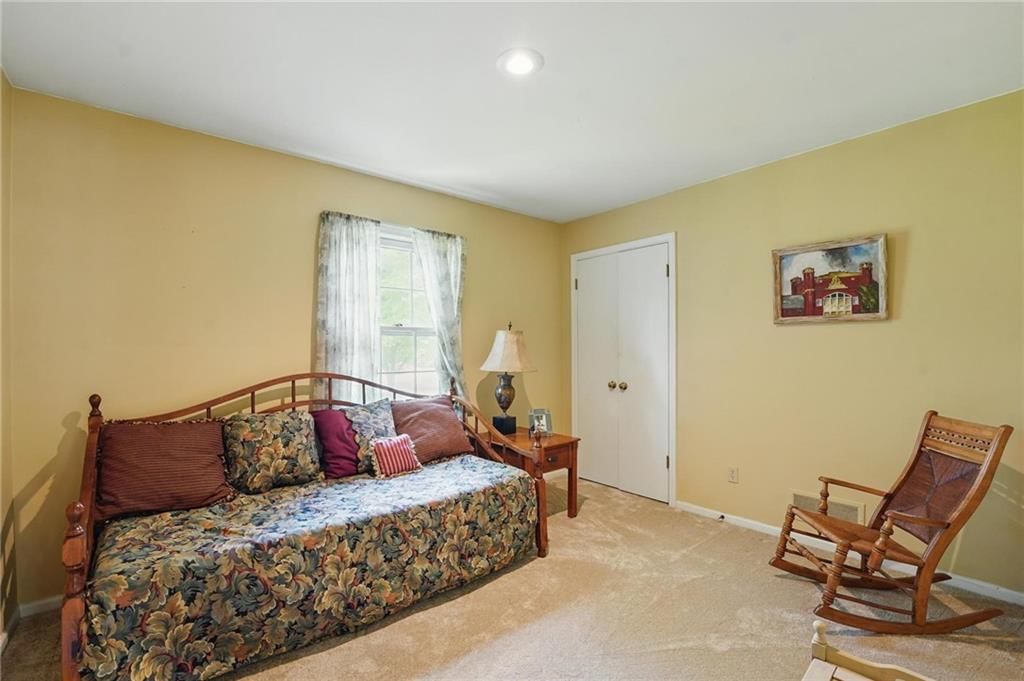 7908 Rosehill Road — photo 25