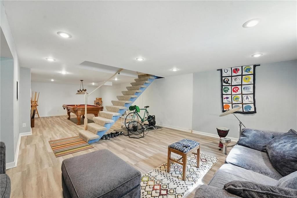 7908 Rosehill Road — photo 30