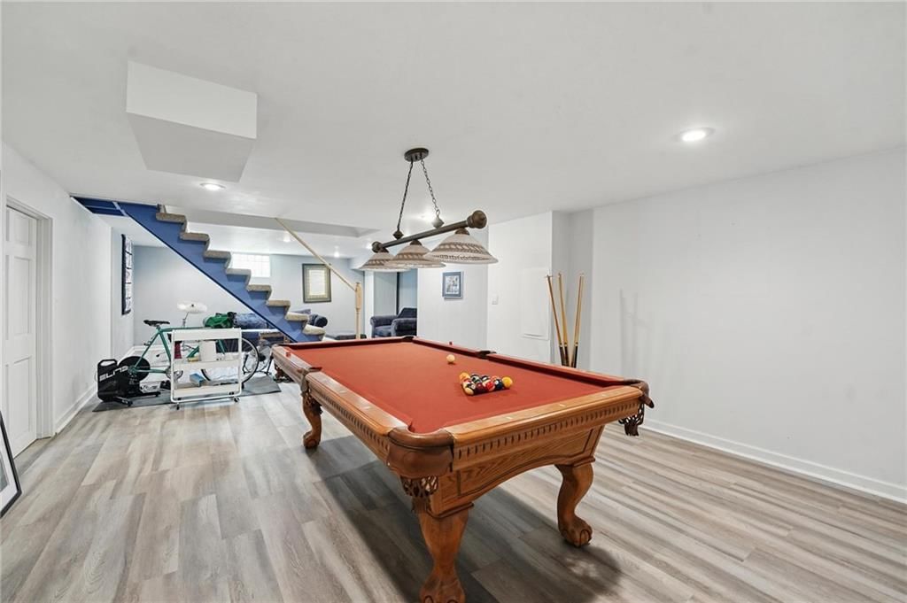 7908 Rosehill Road — photo 32