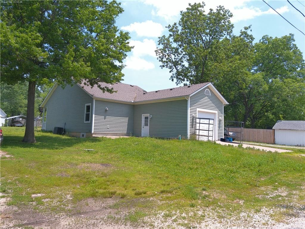 503 W Shawnee Street — photo 13