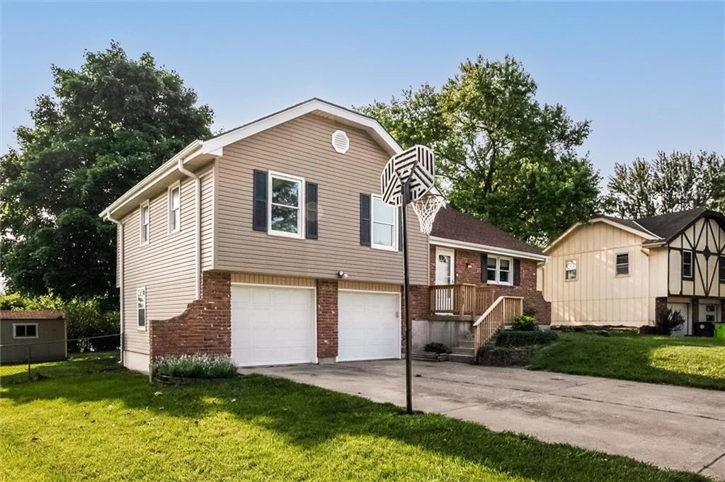 16705 Bradley Avenue, Belton, MO