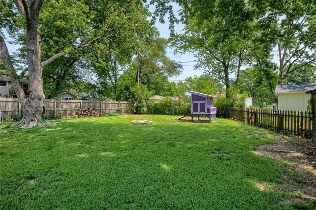 5829 N Denver Avenue — photo 24